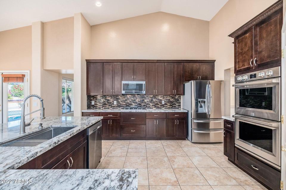  13612 W Vermont Ave, Litchfield Park, AZ 85340 photo 11