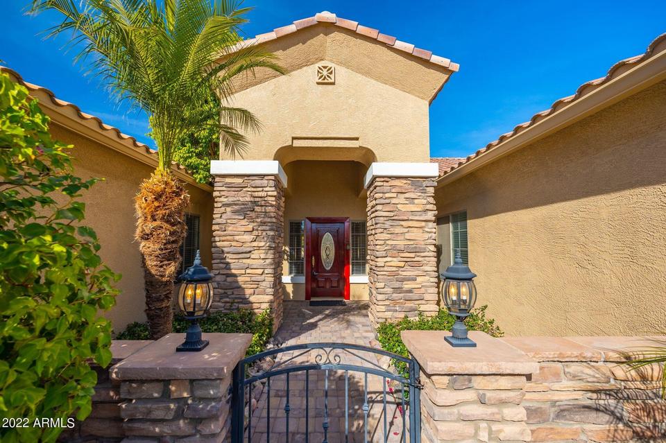 13612 W Vermont Ave, Litchfield Park, AZ 85340 photo 2