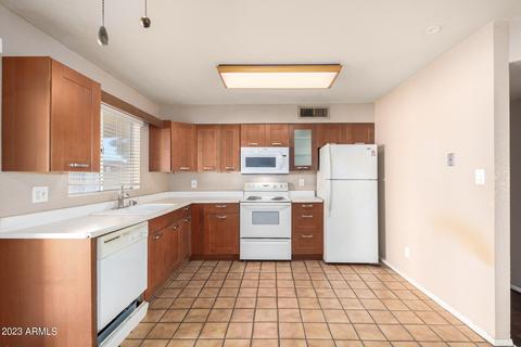 17827 N 35th Ave, Phoenix, AZ 85053 photo 4