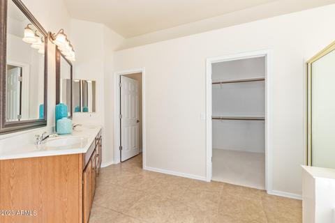 450 N Swallow Ln, Gilbert, AZ 85234 photo 20