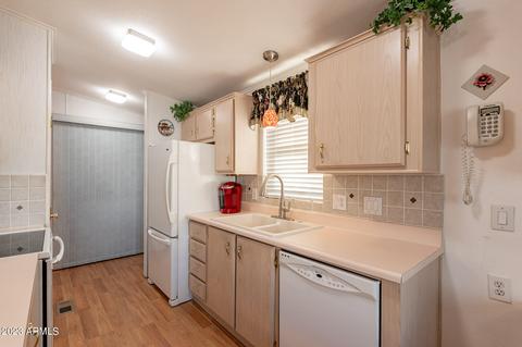 5735 E Mcdowell Rd #402, Mesa, AZ 85215 photo 13