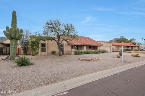 2501 E Sunnyside Dr, Phoenix, AZ 85028 photo 1