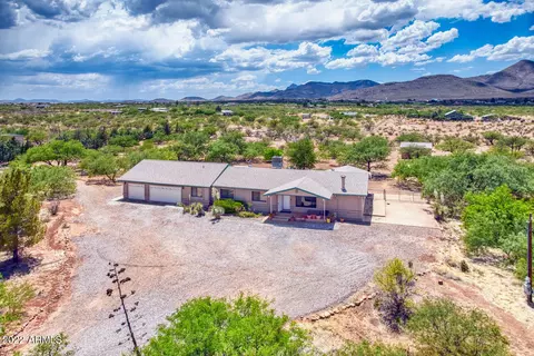 2281 N Sands Ranch Rd, Huachuca City, AZ 85616