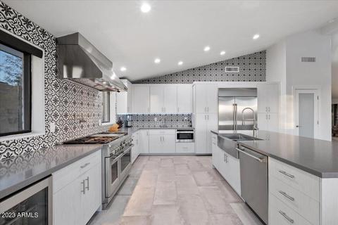 1439 Echo Ln, Phoenix, AZ 85020 photo 8