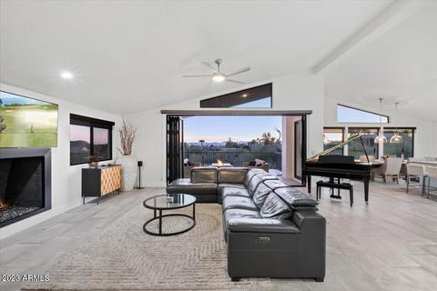 1439 Echo Ln, Phoenix, AZ 85020 photo 6