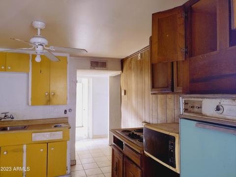 3045 W Coronado Rd, Phoenix, AZ 85009 photo 11