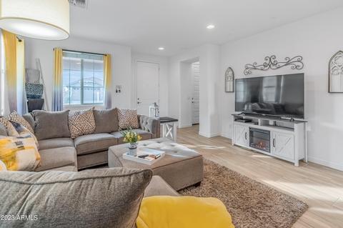 3735 S 64th Dr, Phoenix, AZ 85043 photo 9