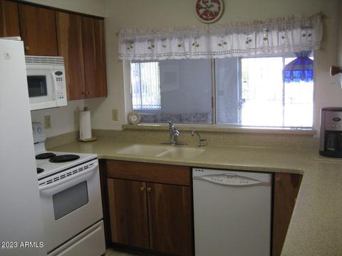 8258 E Fable Cir, Mesa, AZ 85208 photo 3
