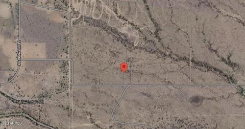 1932 N 417 Ave #5, Tonopah, AZ 85354