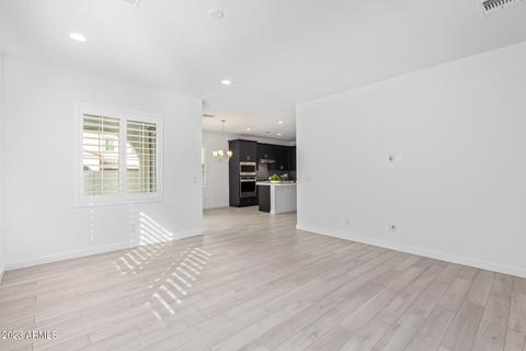 1715 E Stella Ln, Phoenix, AZ 85016 photo 6