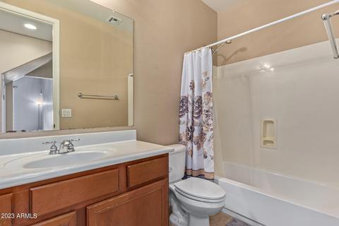 6830 S 42nd Dr, Phoenix, AZ 85041 photo 25