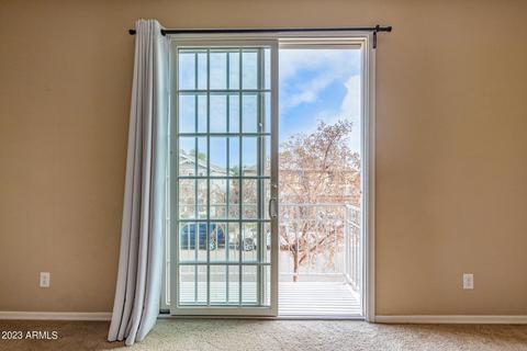 6830 S 42nd Dr, Phoenix, AZ 85041 photo 9