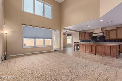 6830 S 42nd Dr, Phoenix, AZ 85041 photo 4