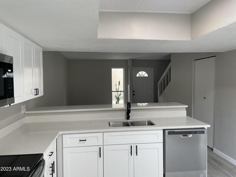2438 E Tracy Ln #3, Phoenix, AZ 85032 photo 4