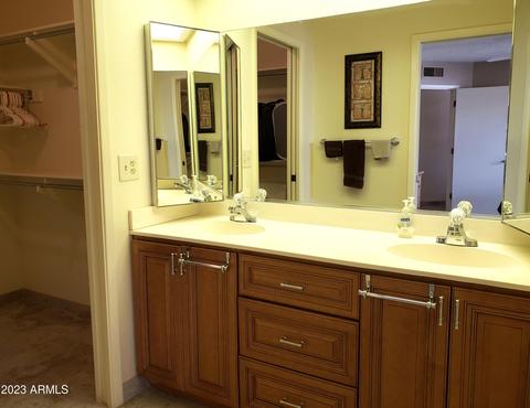 8128 E Meseto Ave, Mesa, AZ 85209 photo 9