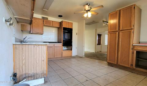 4026 W Cavalier Dr, Phoenix, AZ 85019 photo 6