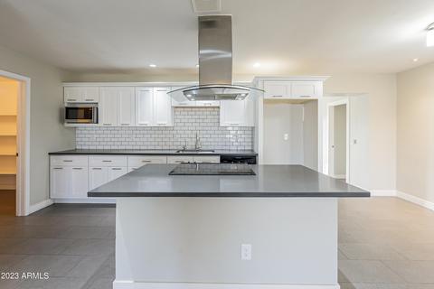 2113 E Whitton Ave, Phoenix, AZ 85016