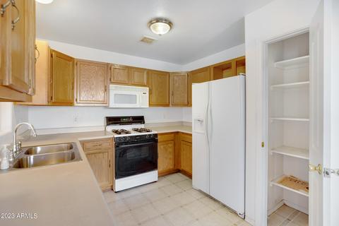 730 W Patton Ave, Coolidge, AZ 85128 photo 10