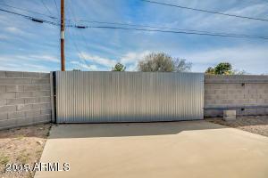 6411 E Holly Dr, Mesa, AZ 85215 photo 3