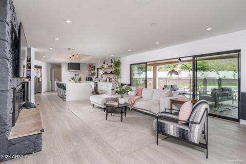 4545 N Royal View Dr E, Phoenix, AZ 85018 photo 6