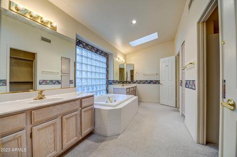 1618 E Waltann Ln, Phoenix, AZ 85022 photo 8
