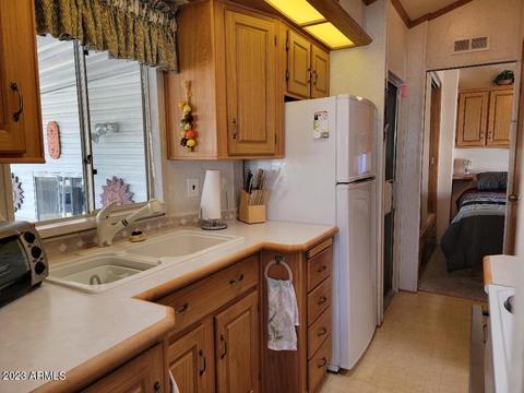 105 E Hedge Dr, Florence, AZ 85132 photo 9