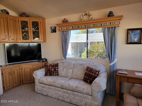 105 E Hedge Dr, Florence, AZ 85132 photo 3