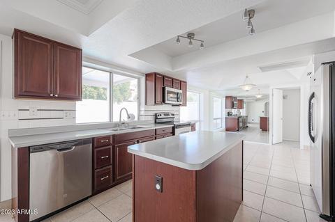 1102 E Acoma Dr, Phoenix, AZ 85022 photo 4