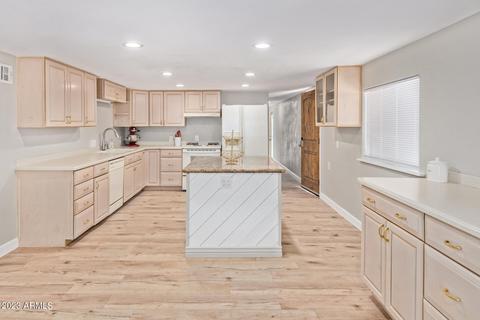 7621 E Gale Ave, Mesa, AZ 85209 photo 4
