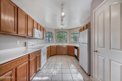 4724 E Swilling Rd, Phoenix, AZ 85050 photo 9