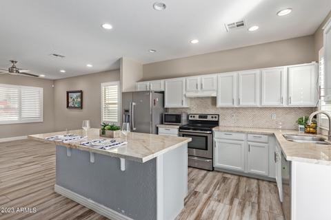 1907 S Falcon Dr, Gilbert, AZ 85295 photo 9