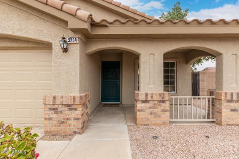 3234 E Behrend Dr, Phoenix, AZ 85050 photo 2