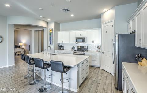 4366 E Skousen St, Gilbert, AZ 85295 photo 7