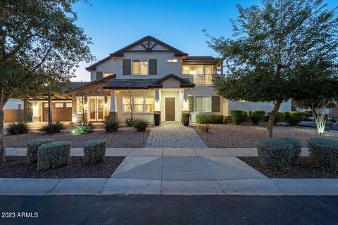 2821 E Branham Ln, Phoenix, AZ 85042 photo 1