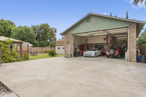 3215 E Clarendon Ave, Phoenix, AZ 85018 photo 4