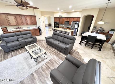 1925 W Spur Dr, Phoenix, AZ 85085 photo 4
