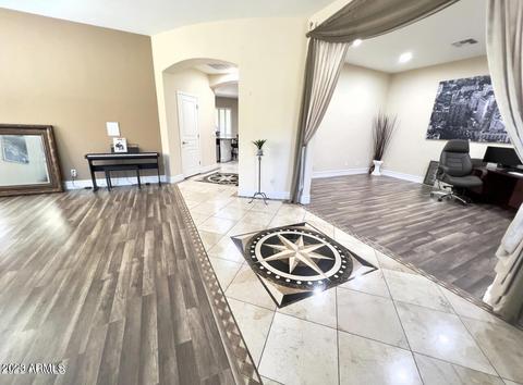 1925 W Spur Dr, Phoenix, AZ 85085 photo 2