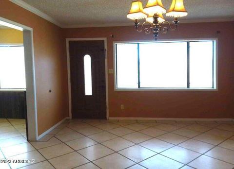 635 W Delos St, Willcox, AZ 85643 photo 2