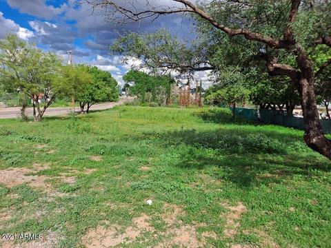 000 NW Elledge Kayetan Dr #20, Sierra Vista, AZ 85635