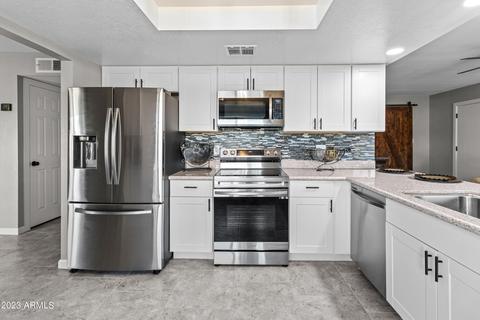 709 E Garnet Ave, Mesa, AZ 85204 photo 2