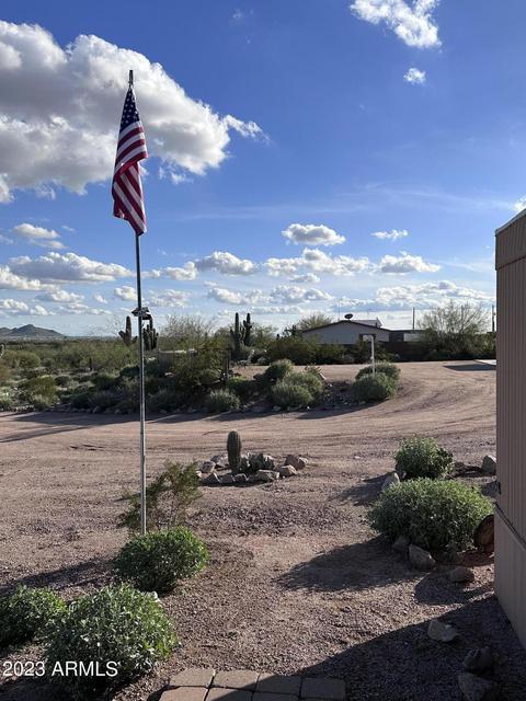 538 N Goldfield Rd, Apache Junction, AZ 85119 photo 3