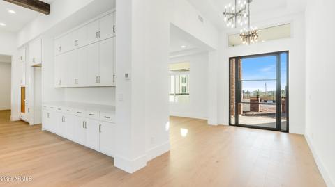 8254 E Regina Cir, Mesa, AZ 85207 photo 5