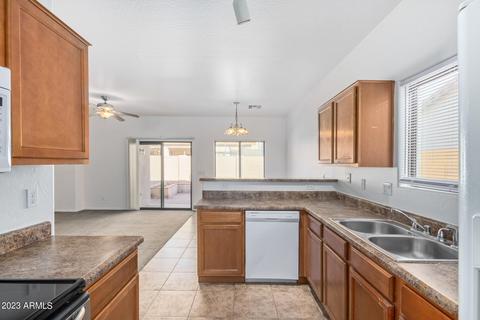 2182 E Greenlee Ave, Apache Junction, AZ 85119 photo 3