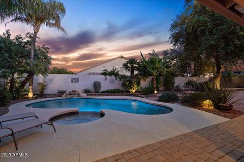 313 S Laguna Dr, Gilbert, AZ 85233