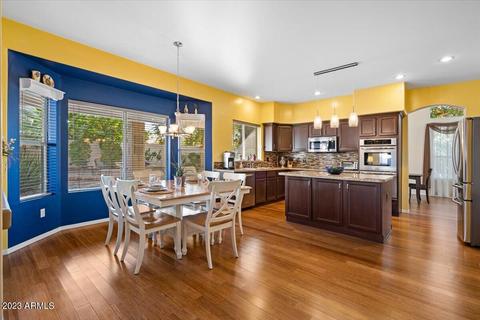 313 S Laguna Dr, Gilbert, AZ 85233 photo 3
