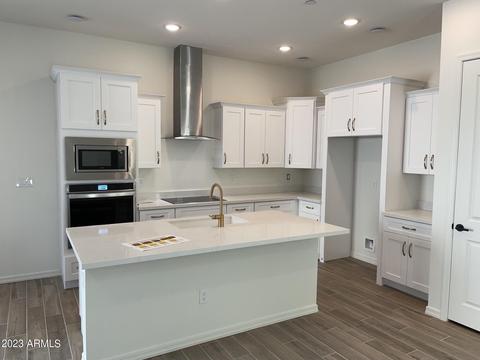 2439 E Lark St, Gilbert, AZ 85297 photo 4