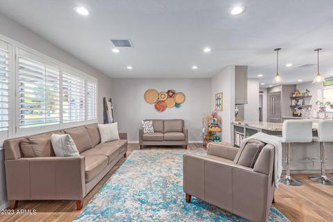 301 E Griswold Rd, Phoenix, AZ 85020 photo 8