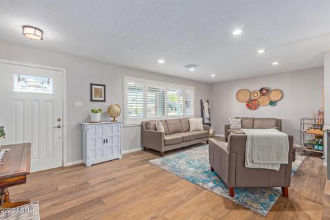 301 E Griswold Rd, Phoenix, AZ 85020 photo 6