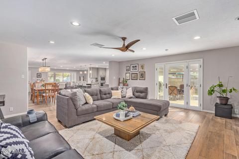 301 E Griswold Rd, Phoenix, AZ 85020 photo 13