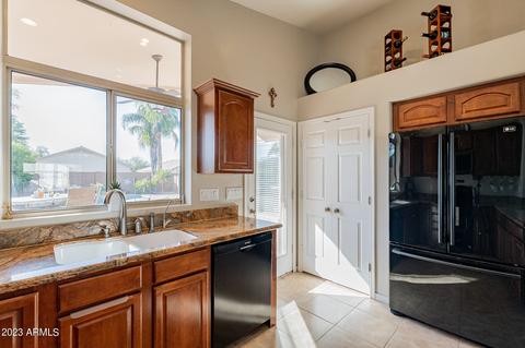 4045 W Hackamore Dr, Phoenix, AZ 85083 photo 11